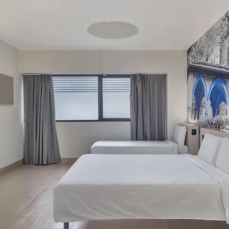 فندق مبيت وإفطار 3*
