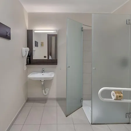 Camerlata מלון 3*